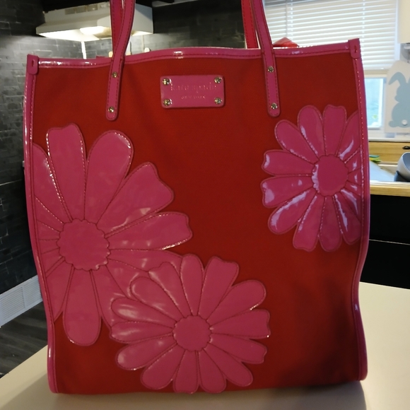 Kate Spade Canvas Patent Floral Tote Red Pink RARE EUC - Picture 10 of 16